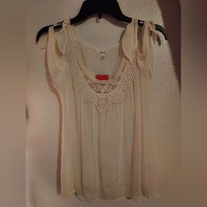 Candie's Women's Junior's NEW with TAGS! Double Bow Shoulder size M Cream